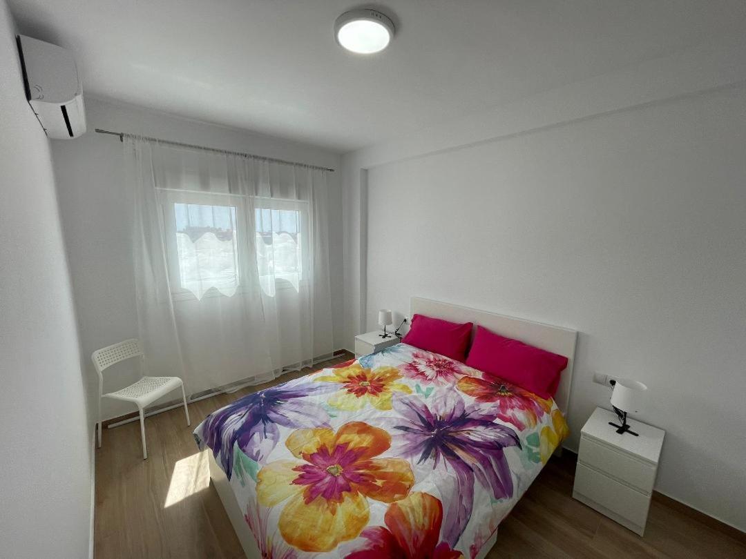 Concordia Apartment Roquetas de Mar Bagian luar foto